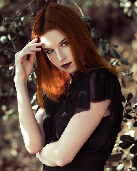 Miss BCBG Britt